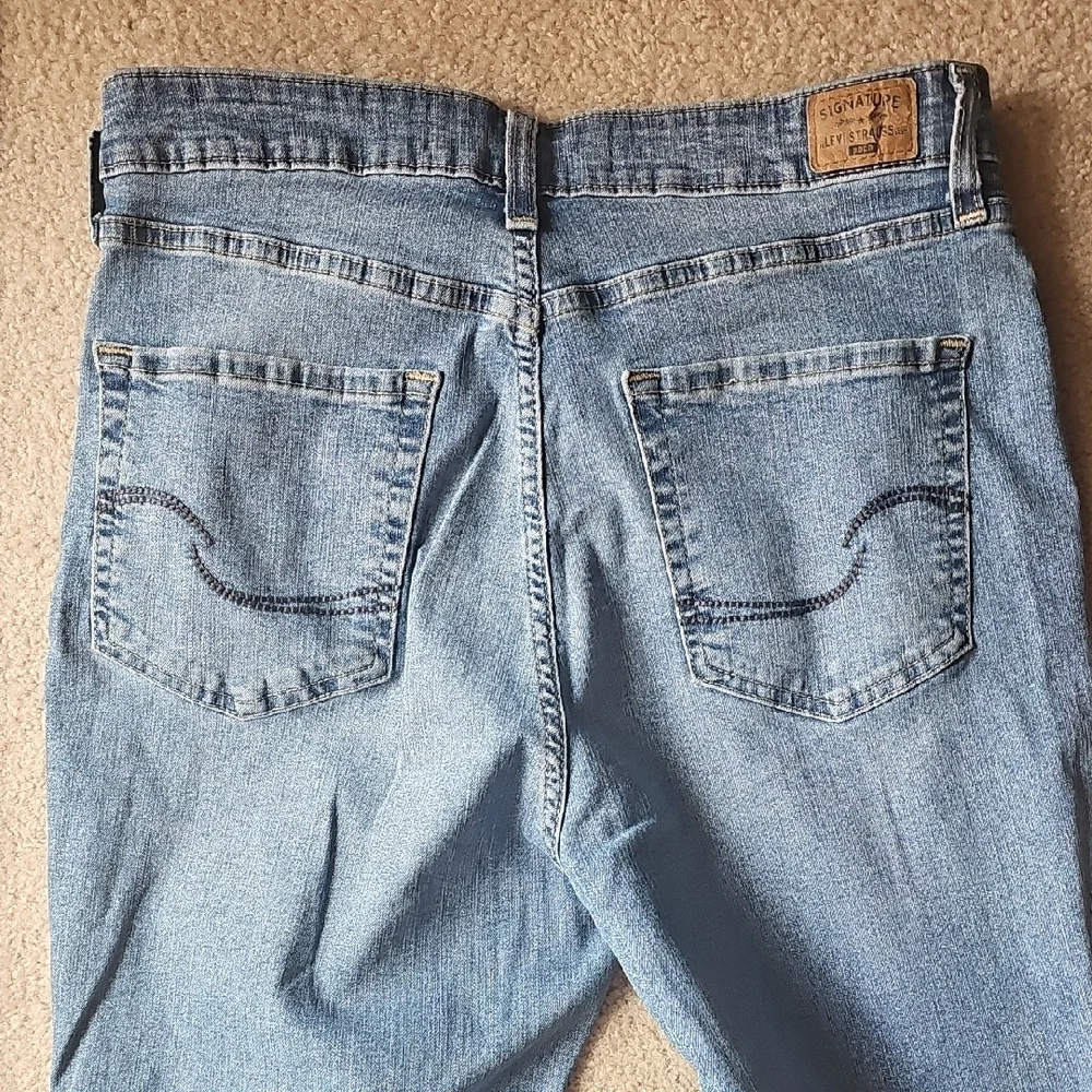 Signature by Levi Strauss Light Blue Women's Skinny Jeans - Picture 3 of 4